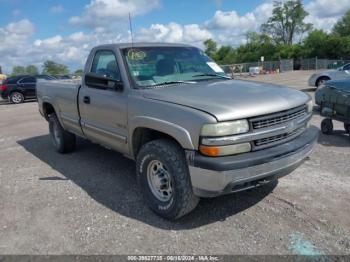  Salvage Chevrolet Silverado 2500