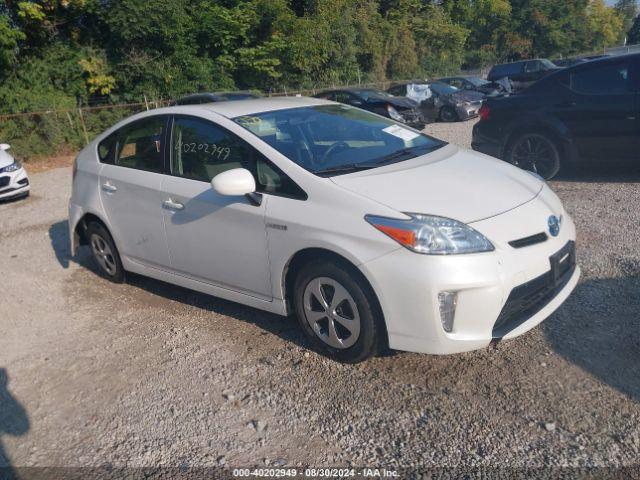  Salvage Toyota Prius