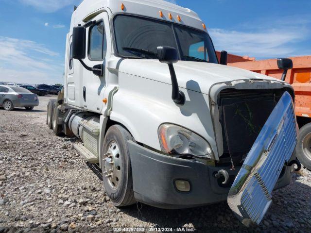  Salvage Freightliner Cascadia 125