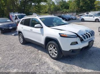  Salvage Jeep Cherokee