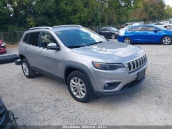  Salvage Jeep Cherokee