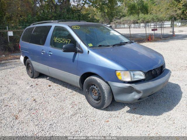  Salvage Toyota Sienna