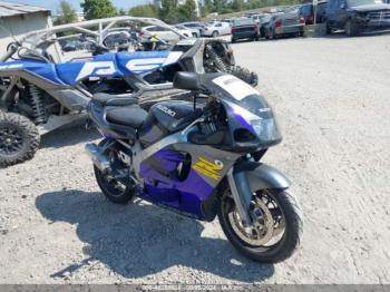  Salvage Suzuki Gsx-r600