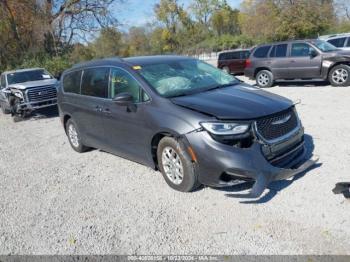  Salvage Chrysler Pacifica