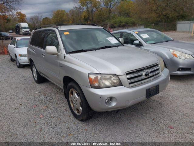  Salvage Toyota Highlander