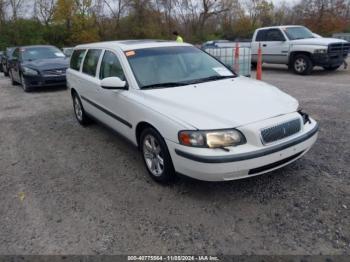  Salvage Volvo V70