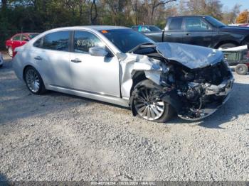  Salvage Hyundai Equus