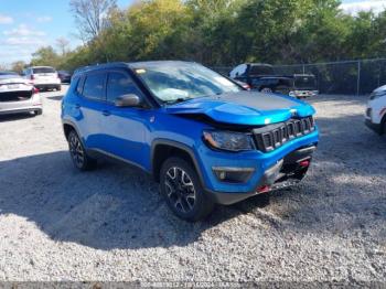  Salvage Jeep Compass