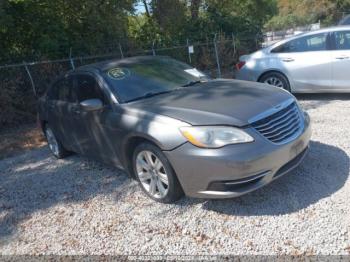  Salvage Chrysler 200