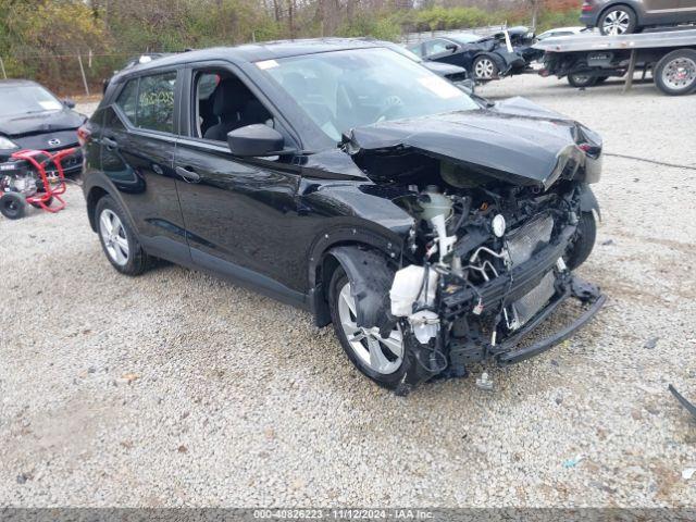  Salvage Nissan Kicks