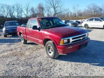  Salvage Chevrolet S-10