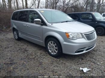  Salvage Chrysler Town & Country