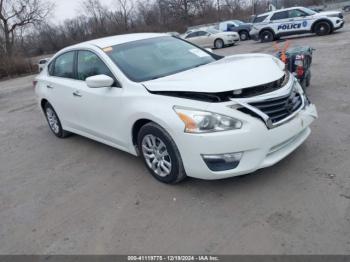  Salvage Nissan Altima