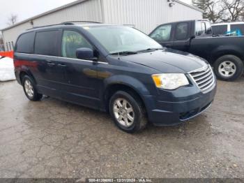  Salvage Chrysler Town & Country