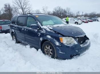  Salvage Chrysler Town & Country