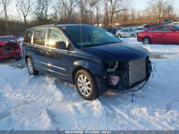  Salvage Chrysler Town & Country