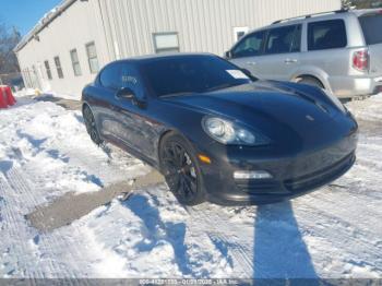  Salvage Porsche Panamera