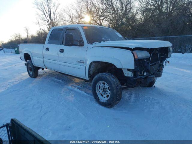  Salvage Chevrolet Silverado 2500