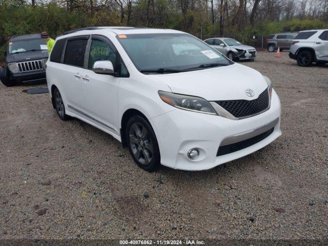  Salvage Toyota Sienna