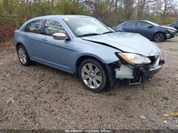  Salvage Chrysler 200