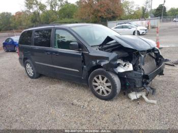  Salvage Chrysler Town & Country