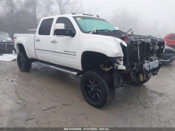  Salvage GMC Sierra 2500