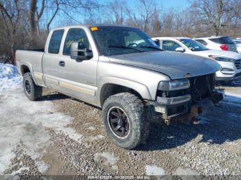  Salvage Chevrolet Silverado 2500