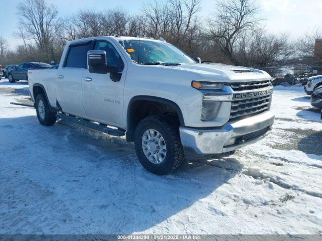  Salvage Chevrolet Silverado 2500