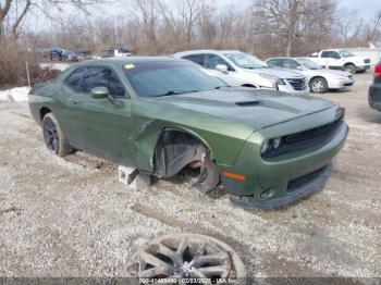  Salvage Dodge Challenger