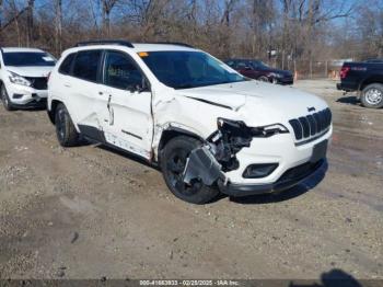  Salvage Jeep Cherokee