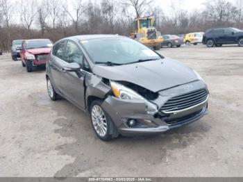  Salvage Ford Fiesta