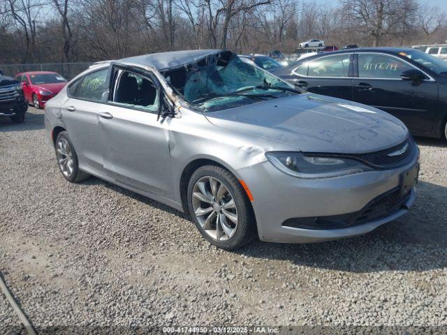  Salvage Chrysler 200