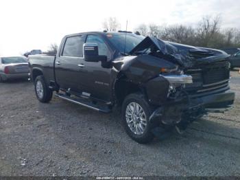 Salvage Chevrolet Silverado 2500