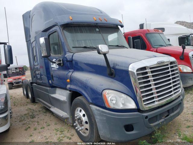  Salvage Freightliner Cascadia 125