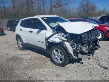  Salvage Jeep Compass