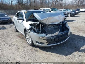  Salvage Ford Taurus