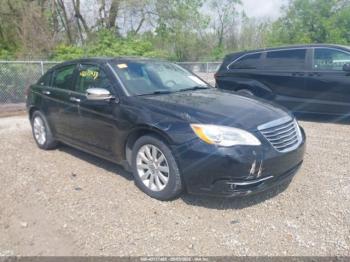  Salvage Chrysler 200
