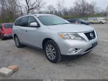  Salvage Nissan Pathfinder