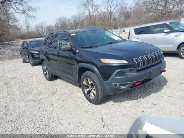  Salvage Jeep Cherokee