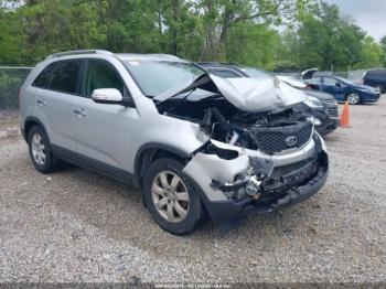  Salvage Kia Sorento