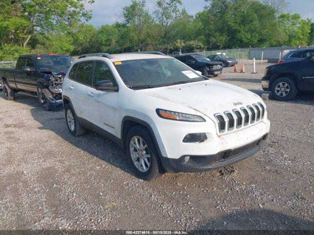  Salvage Jeep Cherokee