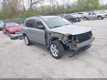  Salvage Jeep Compass