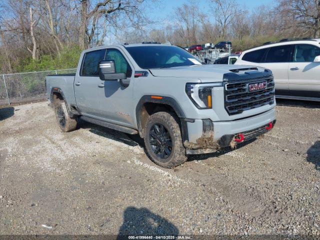  Salvage General Motors Sierra 2500HD