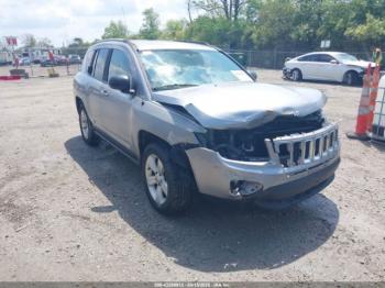  Salvage Jeep Compass