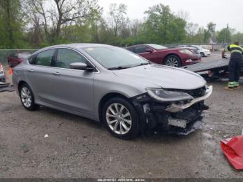  Salvage Chrysler 200