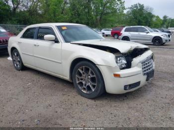  Salvage Chrysler 300