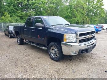  Salvage Chevrolet Silverado 2500