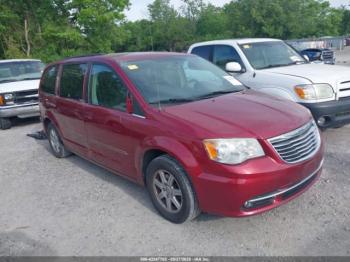  Salvage Chrysler Town & Country