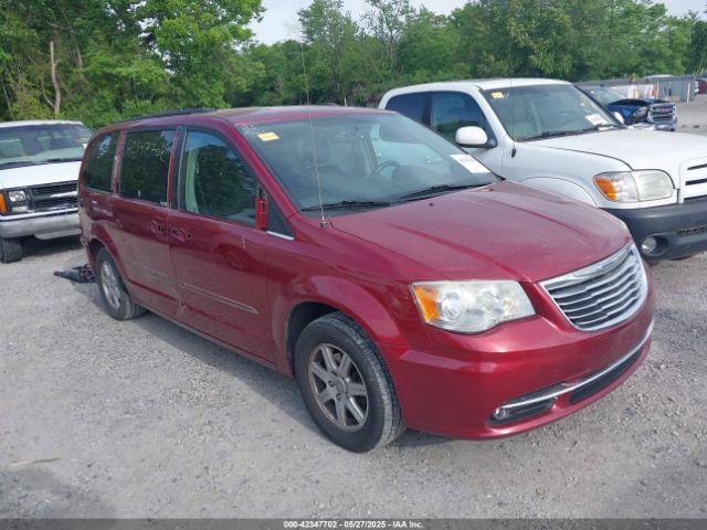  Salvage Chrysler Town & Country