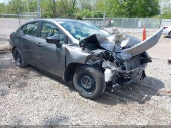  Salvage Nissan Versa